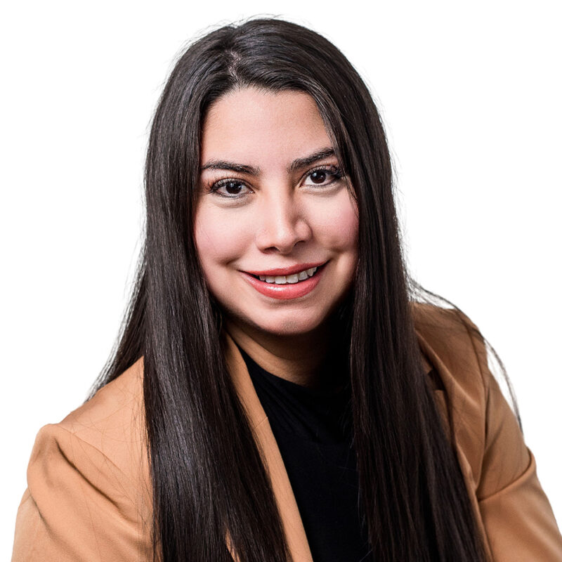 claudia headshot